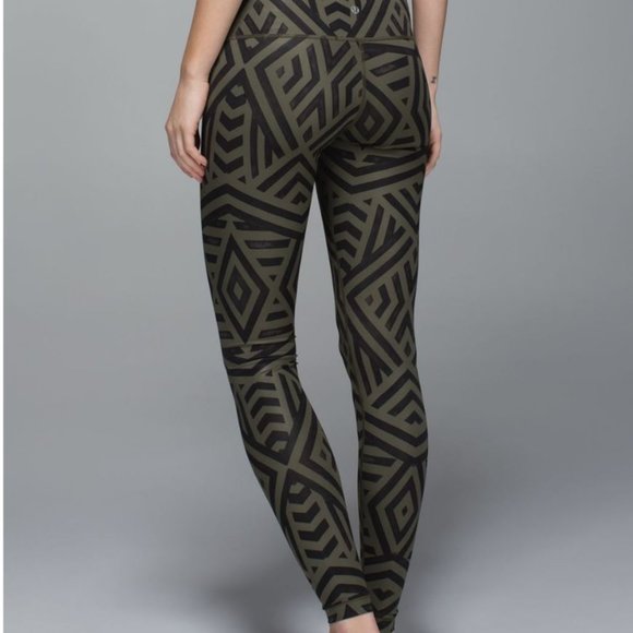 lululemon athletica Pants - Lululemon Wunder Under Pant *Full-On Luxtreme Chevron Shuffle Fatigue Black 6